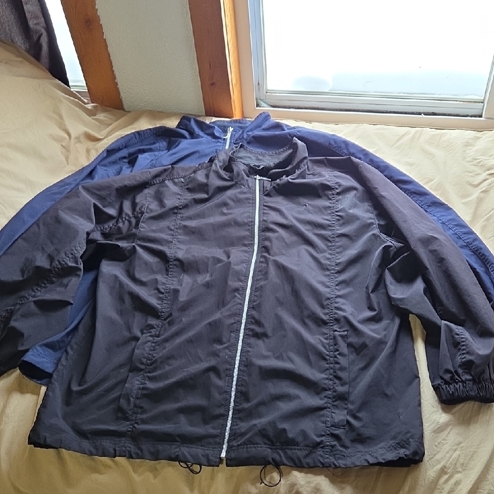 2 Men's 1-Black 1- Blue Field Gear Golf Jackets large